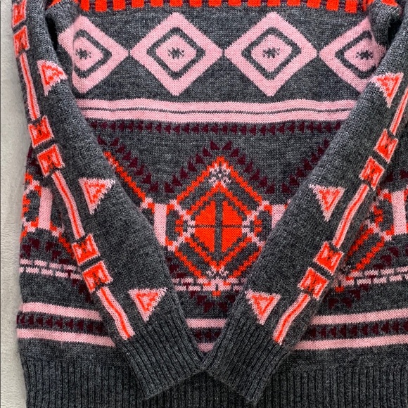J.CREW | XXS WOMENS |  WOOL SWEATER in GREY BOLD` GEOMETRIC PATTERN 77366 - Picture 10 of 10
